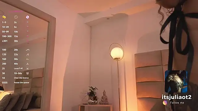 mssjulia online show from January 27, 11:54 pm