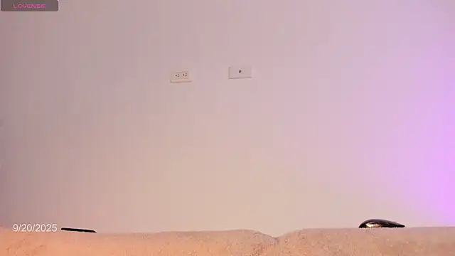 Snapshot of Angel_camm chatting on September 21, 4:17 am Angel camm online show from September 21, 4:17 am