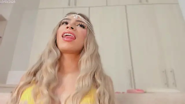 Snapshot of Angel_camm chatting on March 3, 1:40 pm Angel camm online show from March 3, 1:40 pm