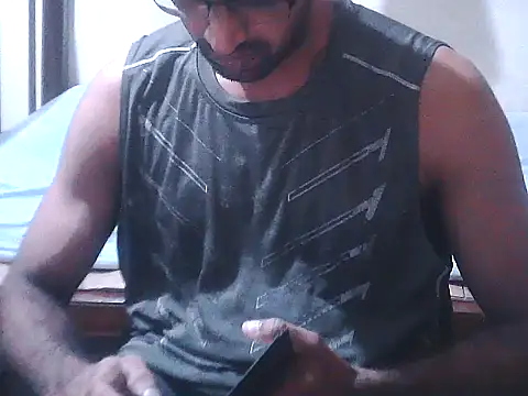 Snapshot of ROCKY_USA_18 chatting on May 14, 8:17 pm ROCKY USA 18 online show from May 14, 8:17 pm