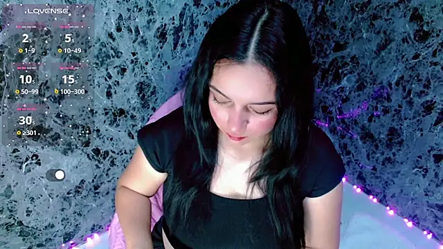 Lanna belle28 online show from December 4, 1:54 pm