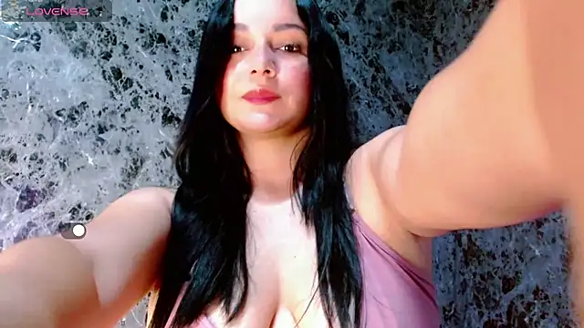 Lanna belle28 online show from December 2, 1:46 pm