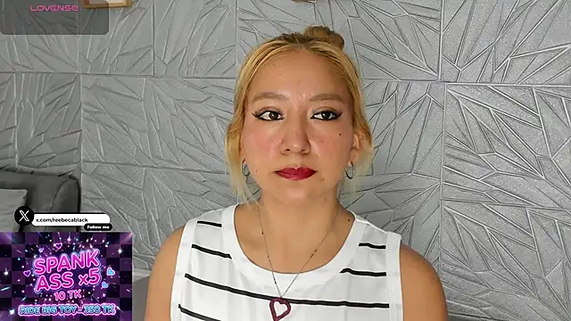 agatadelphine online show from May 5, 1:14 pm