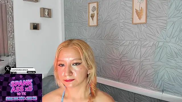 agatadelphine online show from May 14, 1:19 pm