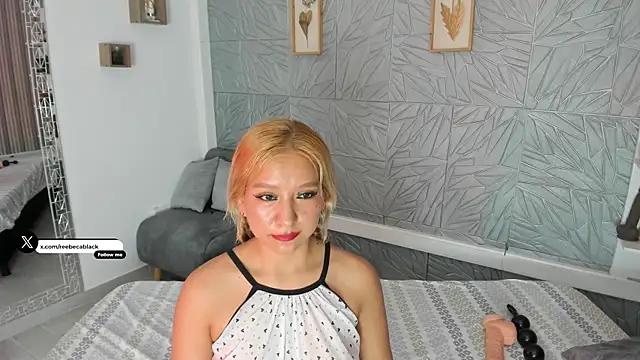 agatadelphine online show from May 20, 1:30 pm
