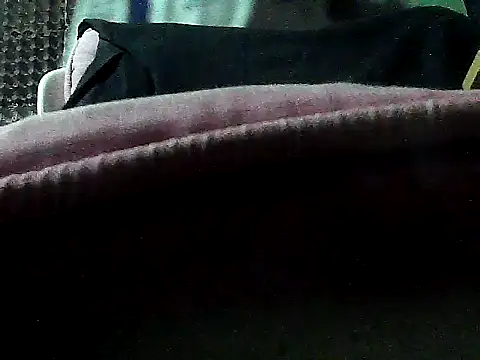 Snapshot of gxXxuesta chatting on June 23, 2:42 am gxXxuesta online show from June 23, 2:42 am