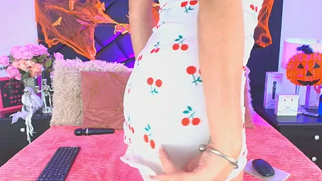 MaryDeniro online show from October 29, 8:08 pm