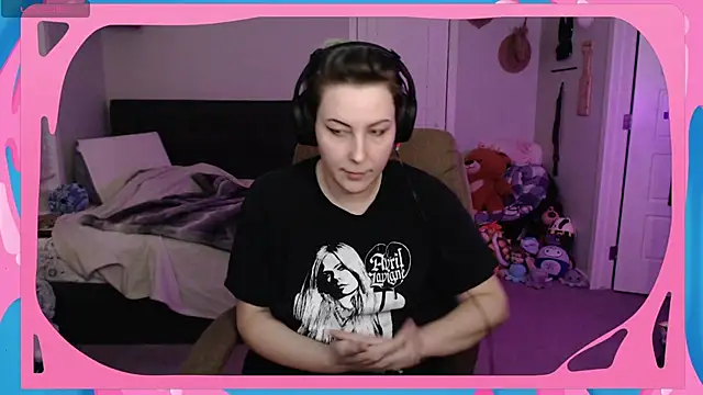 Snapshot of CirqueNoirBlu chatting on October 17, 4:05 am CirqueNoirBlu online show from October 17, 4:05 am