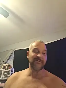 Snapshot of silkstroker6981 chatting on February 25, 5:51 am silkstroker6981 online show from February 25, 5:51 am