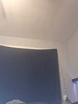 Snapshot of silkstroker6981 chatting on August 5, 3:33 am silkstroker6981 online show from August 5, 3:33 am