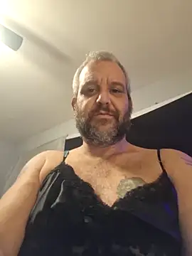 Snapshot of silkstroker6981 chatting on February 4, 9:48 am silkstroker6981 online show from February 4, 9:48 am