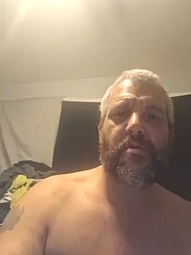 Snapshot of silkstroker6981 chatting on February 12, 8:03 am silkstroker6981 online show from February 12, 8:03 am