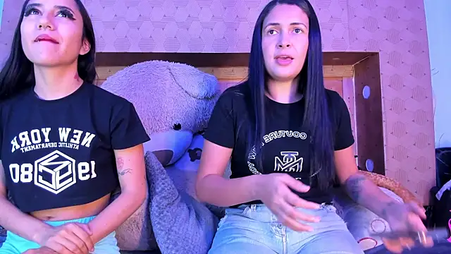 SofiAndNicol online show from November 28, 10:48 am