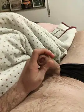 Snapshot of Bemgalado chatting on December 22, 12:11 am Bemgalado online show from December 22, 12:11 am