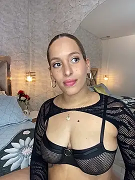 Snapshot of Agnescruzz chatting on February 9, 4:29 pm Agnescruzz online show from February 9, 4:29 pm