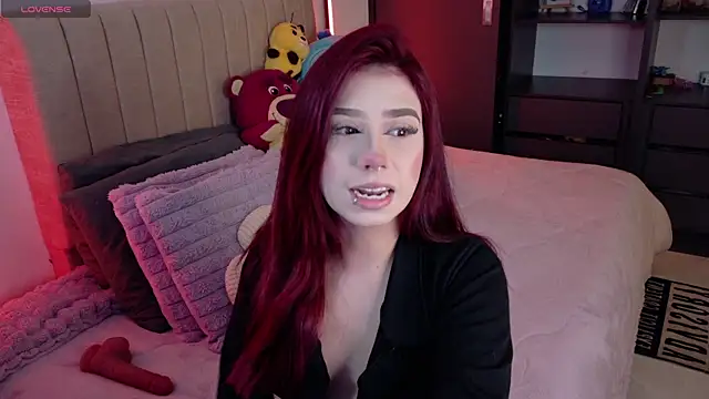 Snapshot of Your_rosalie chatting on July 18, 4:32 am Your rosalie online show from July 18, 4:32 am