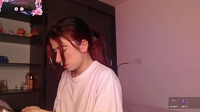 Snapshot of Your_rosalie chatting on September 25, 3:56 am Your rosalie online show from September 25, 3:56 am