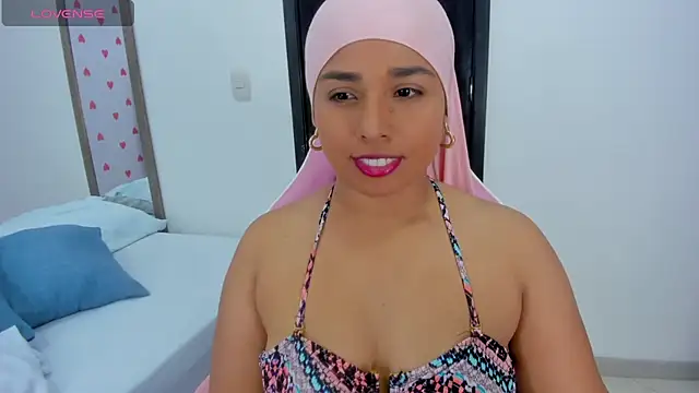 Snapshot of hurrem_had chatting on March 21, 2:18 am hurrem had online show from March 21, 2:18 am