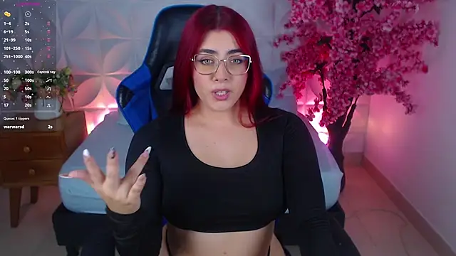 lizowenn  online show from November 26, 7:36 pm