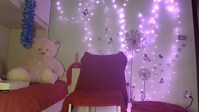 Snapshot of peachgirlmartyna chatting on March 1, 4:00 pm peachgirlmartyna online show from March 1, 4:00 pm