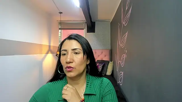 Snapshot of GiaFox_ chatting on February 26, 12:16 pm GiaFox online show from February 26, 12:16 pm