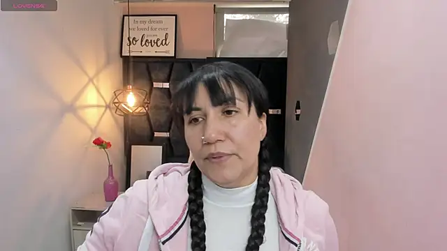 GiaFox  online show from November 4, 1:15 pm