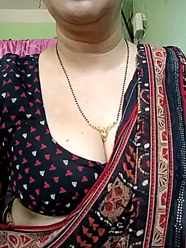 Snapshot of Rosy-B chatting on March 19, 9:38 am Rosy-B online show from March 19, 9:38 am