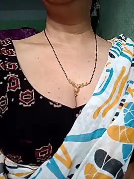 Rosy-B online show from February 5, 1:01 am