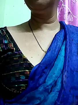 Snapshot of Rosy-B chatting on March 17, 9:46 pm Rosy-B online show from March 17, 9:46 pm