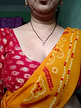 Snapshot of Rosy-B chatting on October 28, 12:33 am Rosy-B online show from October 28, 12:33 am