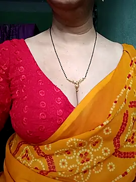 Snapshot of Rosy-B chatting on March 9, 1:14 am Rosy-B online show from March 9, 1:14 am