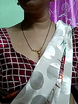 Snapshot of Rosy-B chatting on September 25, 9:54 pm Rosy-B online show from September 25, 9:54 pm