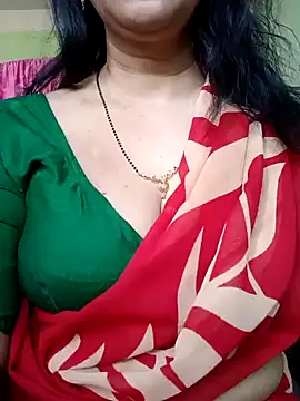 Snapshot of Rosy-B chatting on March 12, 9:55 am Rosy-B online show from March 12, 9:55 am