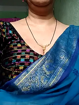 Snapshot of Rosy-B chatting on November 12, 12:48 am Rosy-B online show from November 12, 12:48 am