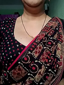 Snapshot of Rosy-B chatting on November 29, 12:44 am Rosy-B online show from November 29, 12:44 am