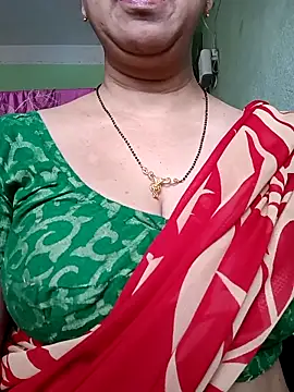 Snapshot of Rosy-B chatting on September 13, 9:31 am Rosy-B online show from September 13, 9:31 am