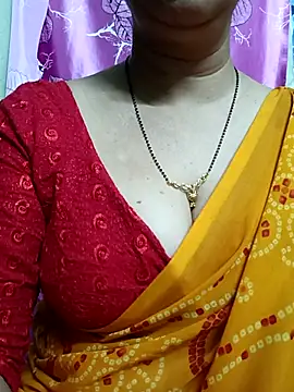 Snapshot of Rosy-B chatting on February 21, 6:59 pm Rosy-B online show from February 21, 6:59 pm