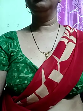 Snapshot of Rosy-B chatting on September 24, 9:43 pm Rosy-B online show from September 24, 9:43 pm