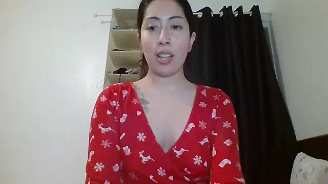 LorenaAnderson online show from February 9, 8:02 pm