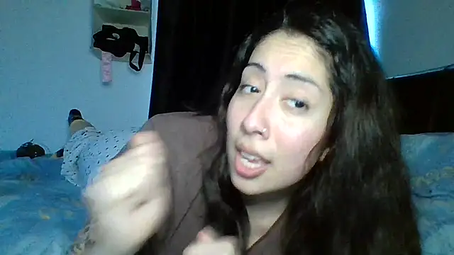 LorenaAnderson online show from February 16, 9:05 pm