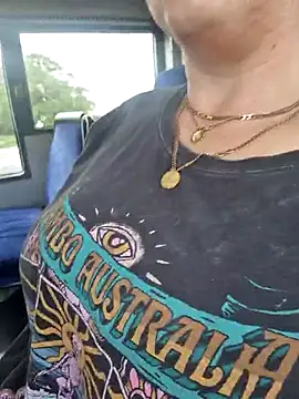 Off the Lesh online show from February 19, 6:21 am