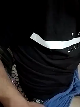 Snapshot of mayk18cm chatting on December 13, 9:54 pm mayk18cm online show from December 13, 9:54 pm