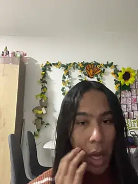 Scarlett Hot5 online show from February 25, 3:18 am