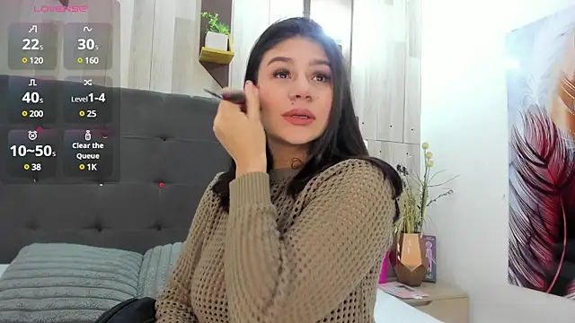 Sara Johnsonn online show from February 8, 7:59 pm
