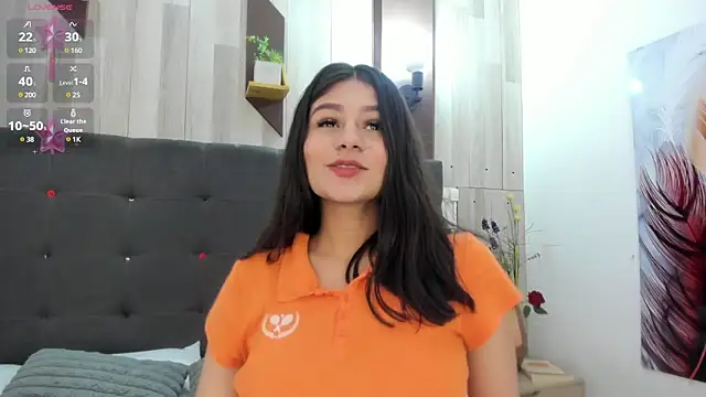 Sara Johnsonn online show from February 24, 7:41 pm