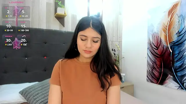 Sara Johnsonn online show from March 12, 7:36 pm
