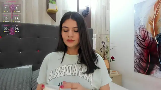 Sara Johnsonn online show from March 3, 7:28 pm