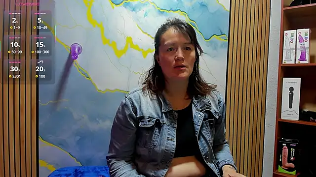 amberr34 online show from June 10, 8:04 am