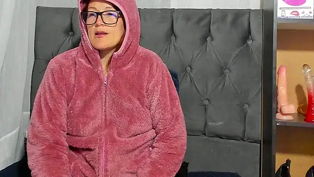 amberr34 online show from February 23, 6:49 am