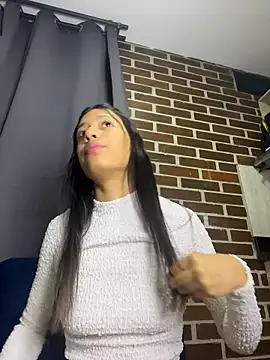 Valentinabaker online show from May 17, 4:12 am